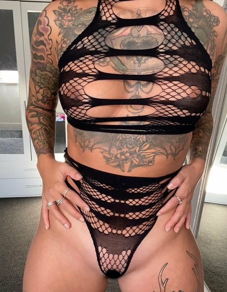 Daisy Darling hot model gallery