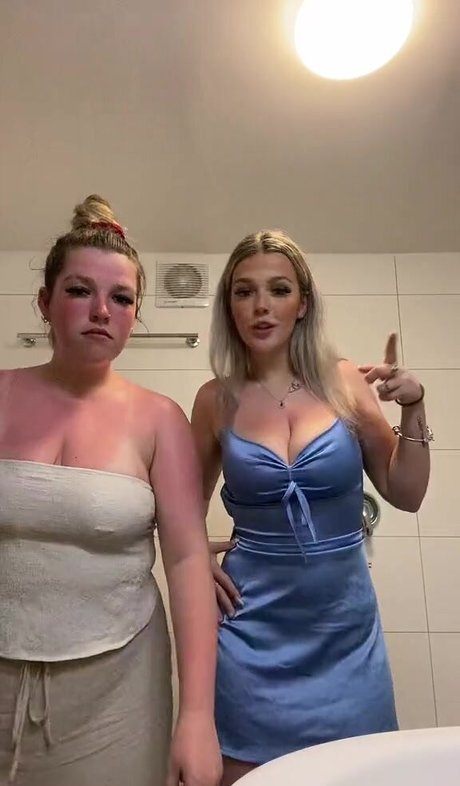 Chantelle A model top photo