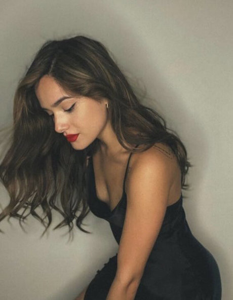 Chachi Gonzales pornstar sex images