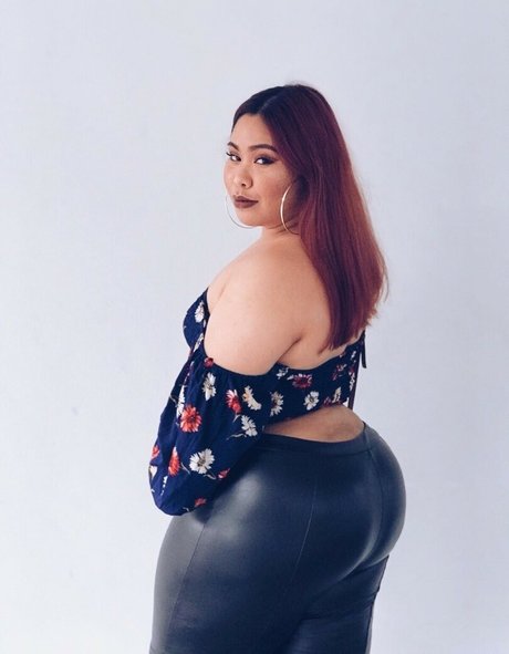 JuelsXMontano model top pic