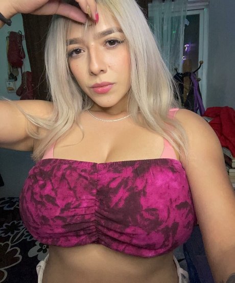 Rosy Rous star sexy images