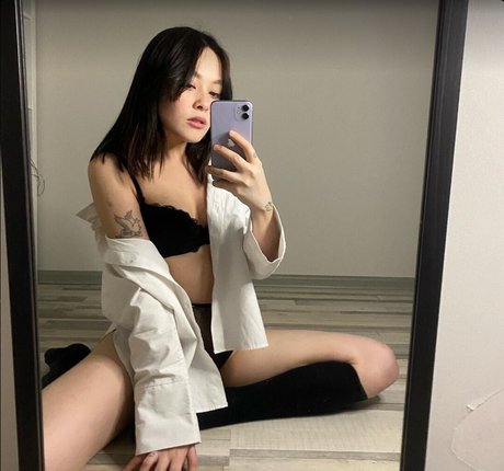 One Pepper8504 adult actress img