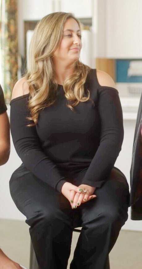 Nicole Enayati model sex pictures