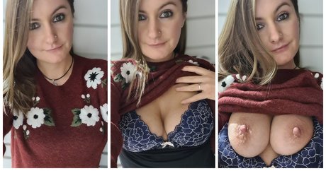 lightskin onlyfans beautiful pics