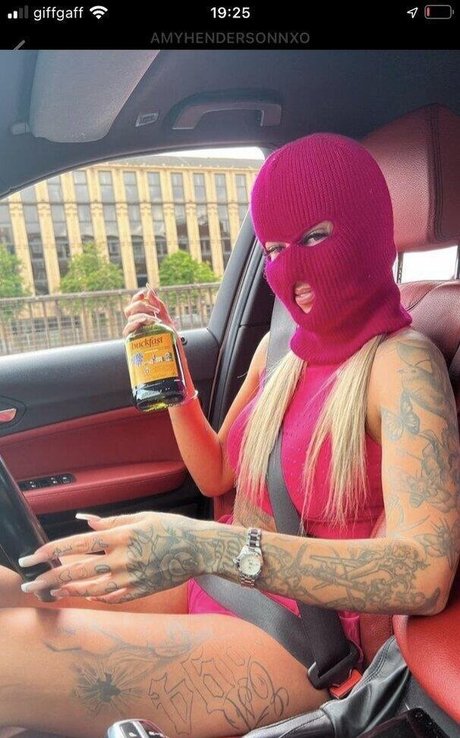 Amy Hendersonnxo nude star photo