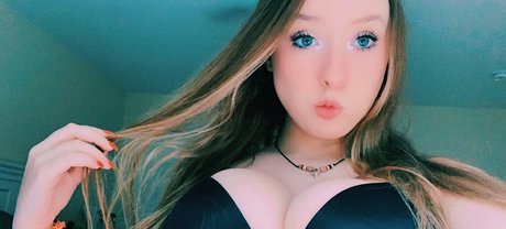 tiny onlyfans sexy archive