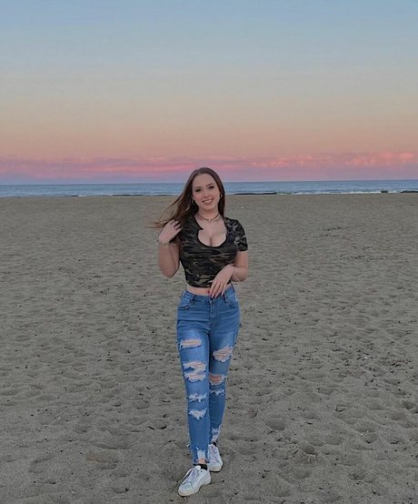 maeganrayy top actress photos