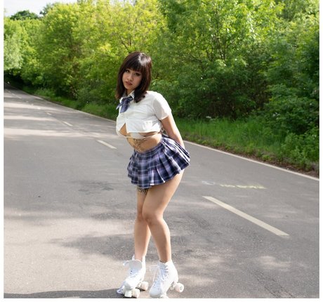 karandashiha pornographic model picture