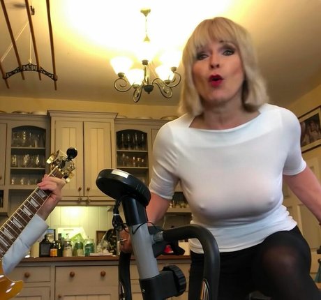 Toyah star porn photos