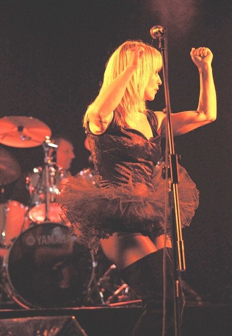 Toyah naked model archive