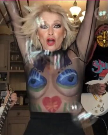 Toyah sexy pornstar gallery