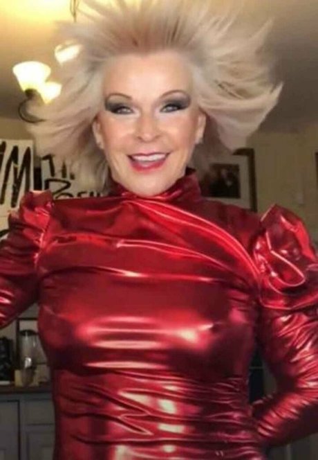 Toyah nice actress img