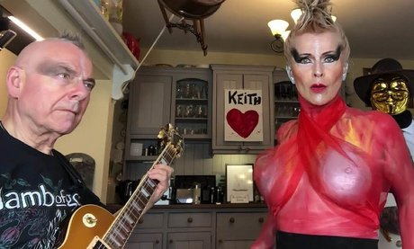 Toyah model art picture