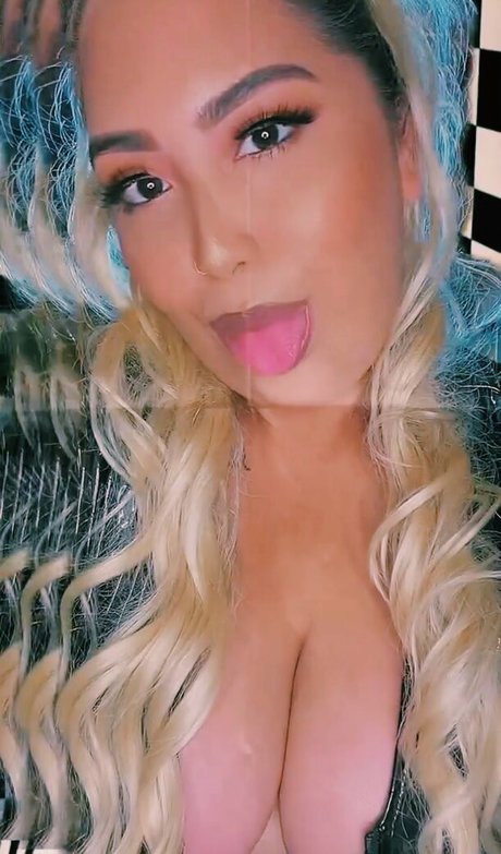 Lightnesss pornstar exclusive gallery