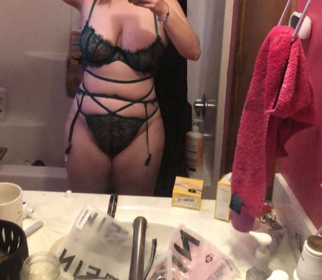 lolabotomy exclusive model pics