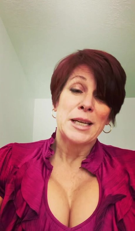 Luna Mons adult star picture