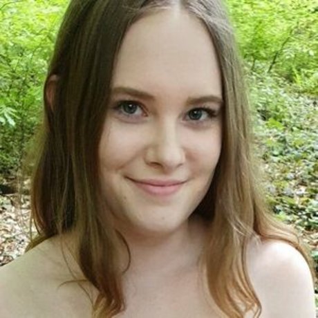 lovlyluna actress picture