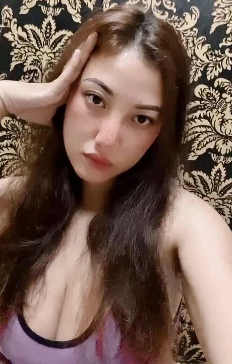 Darlene Adrienne best model img