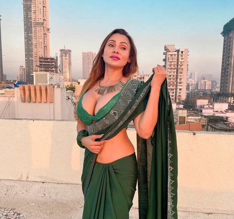 Karrishma Kar hd star image