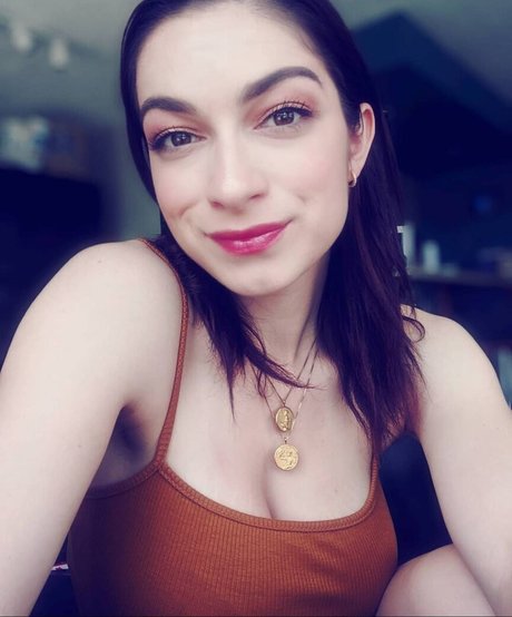 Sydney Meyer high quality actress pic