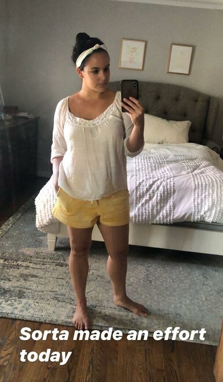 Melissa Fumero sexy actress pic