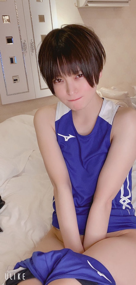 Moko Hirose art actress photo