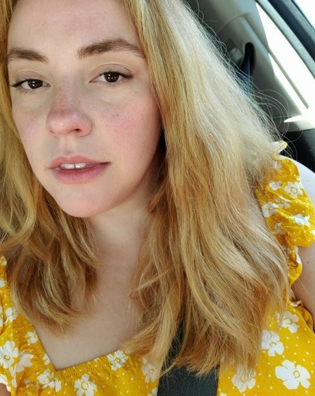 CluelessonVHS model hd image