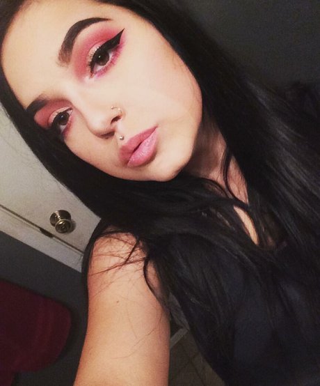 drearoseee xxx pornstar picture