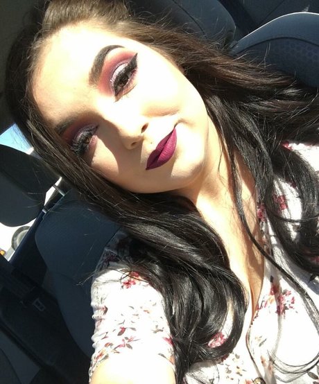 drearoseee xxx actress archive