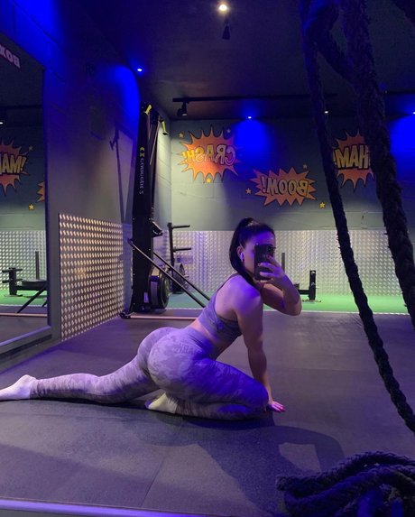 charjones6 model perfect archive