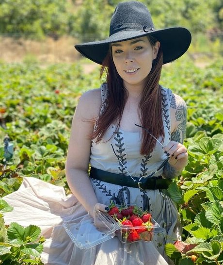 Suzy Berhow sex pornstar picture