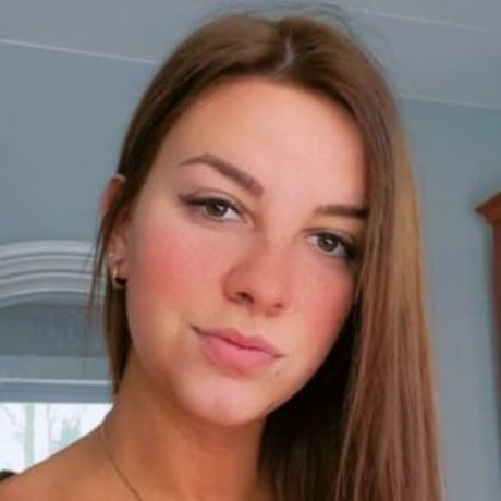 Laurence model beautiful pictures