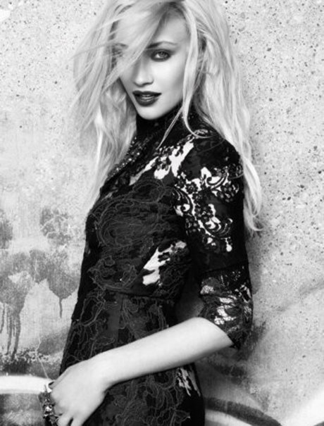 Sarah Gadon nice pornstar image