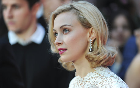 Sarah Gadon porn actress images