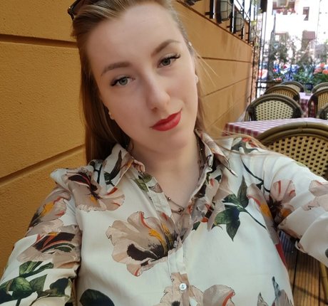 Blondy1 star erotic image