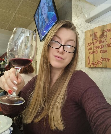 Blondy1 hot actress photos