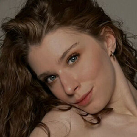 Siamodo porn actress pics