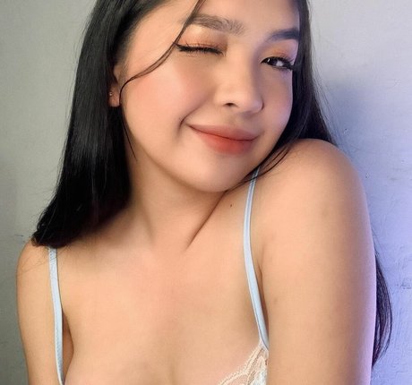 Zandy Acuin beautiful star images