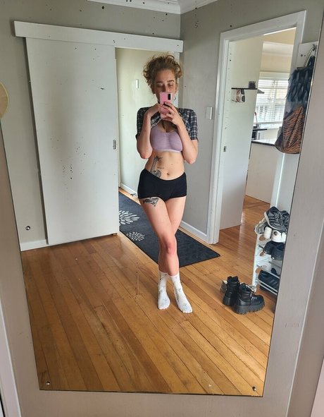 Nova Onasi sex model gallery