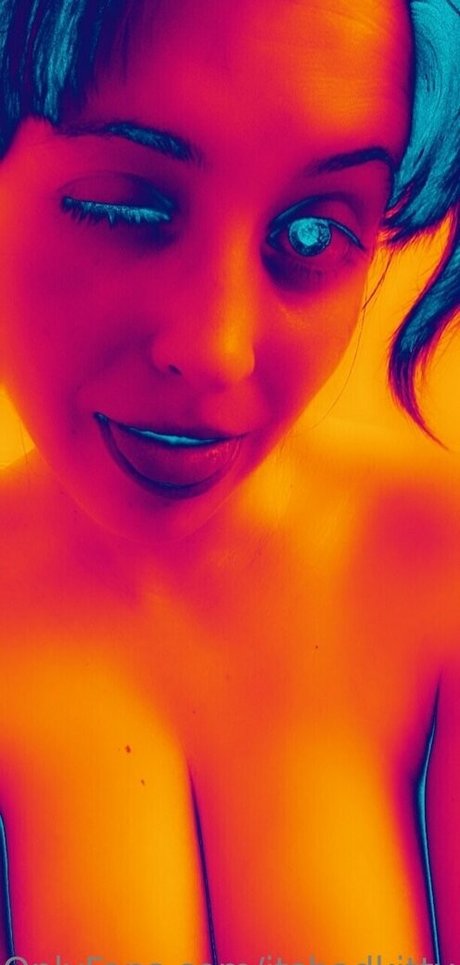 Itsbadkittyof adult model pictures