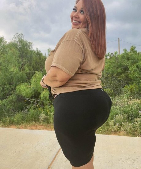 fat mature onlyfans adult image