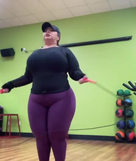 SueAnn pretty star pic