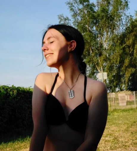 silversparkles nude actress img