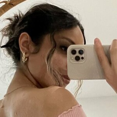 Jasmynnive pretty pornstar photos