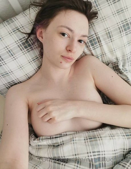 Natsuku adult model image