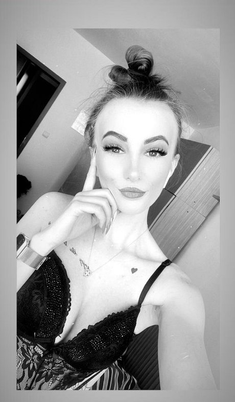 Allanamartins_ nice model pics