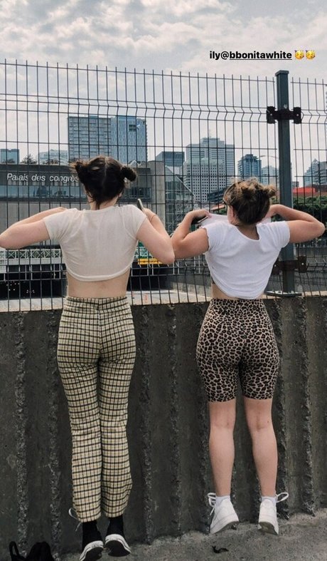 yourgirlgrae high quality model picture