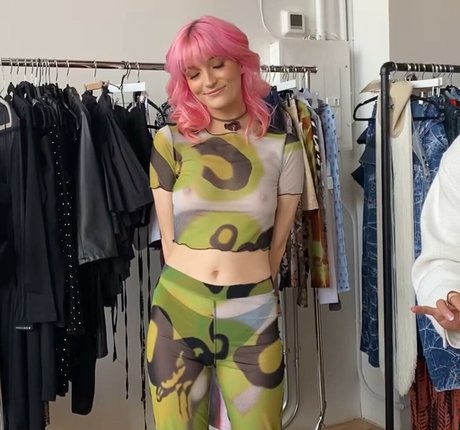 yourgirlgrae model xxx pictures