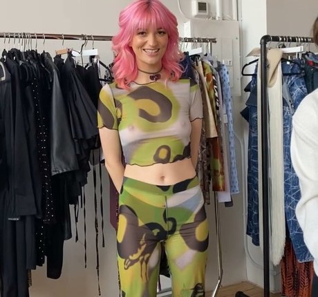 yourgirlgrae hot pornstar gallery