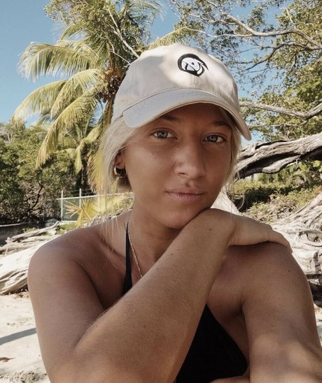 messyjessy1 naked star images